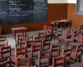 Les bancs d’école au Bénin