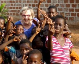 Julia, maîtresse d'école au Bénin - ONG Shammesh