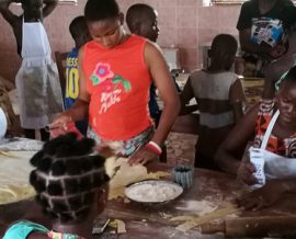 Une boulangerie à l’orphelinat