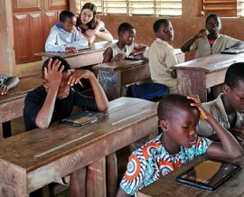 Les tablettes numériques entrent à l’école primaire