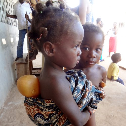 voyage humanitaire enfant afrique