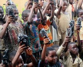 Le projet de fournitures scolaires d’Océane et Anaïs